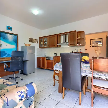 Gabi - Mdn168 By Interhome Apartment Liznjan