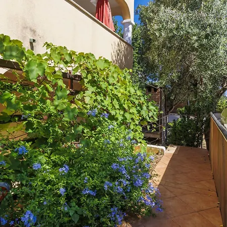 Gabi - Mdn168 By Interhome *
